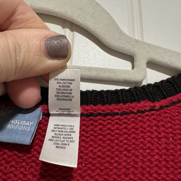 Holiday Editions Red Christmas Penguin Sweater Vest Zip Up Size Large - Picture 4 of 5